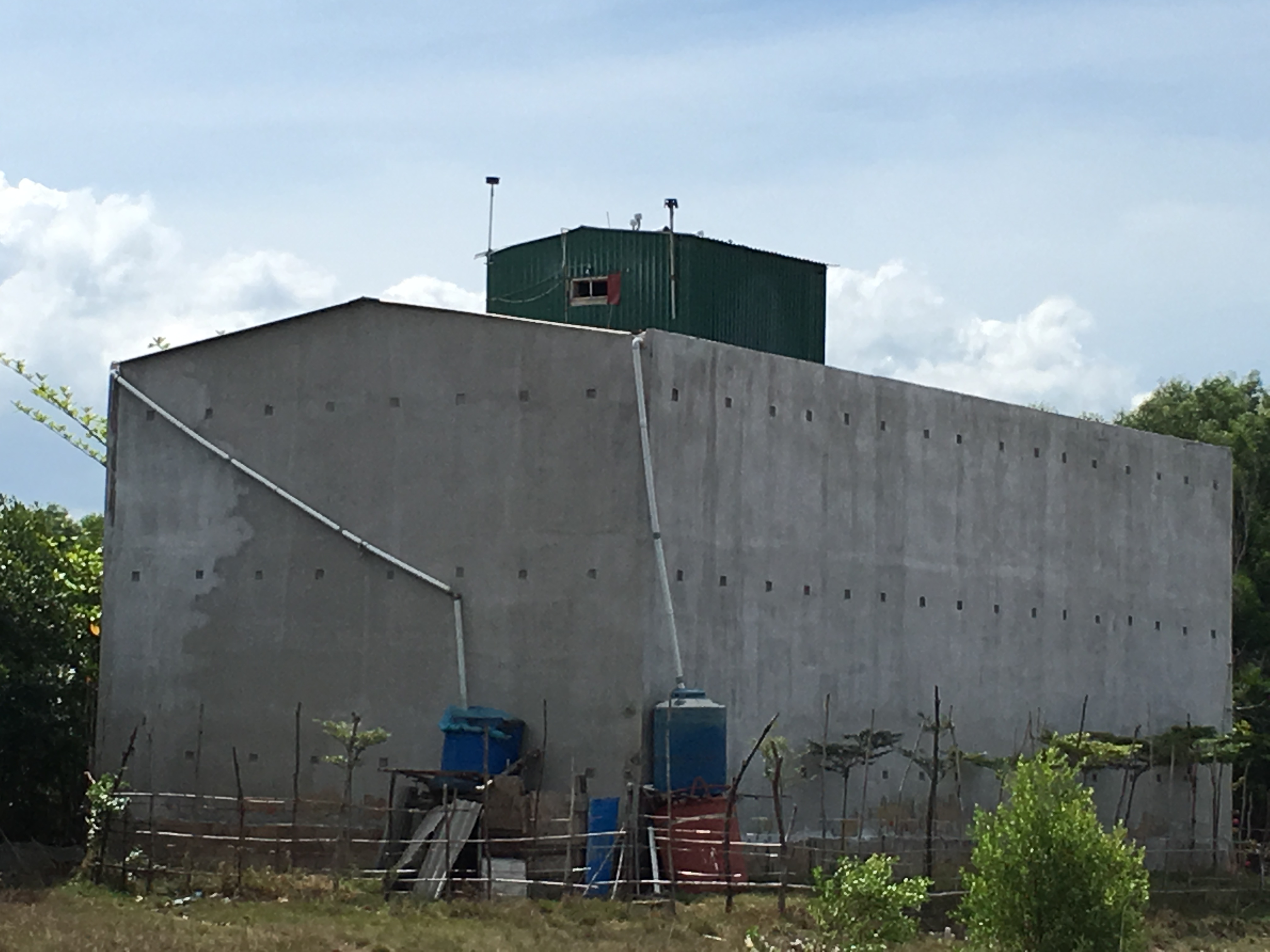 Dịch vụ thi công nhà nuôi yến